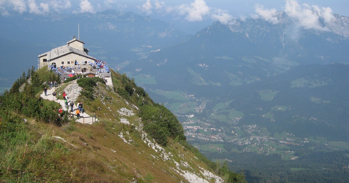 The Castles of Kings and Hitler's Hideaway Albatross Tours